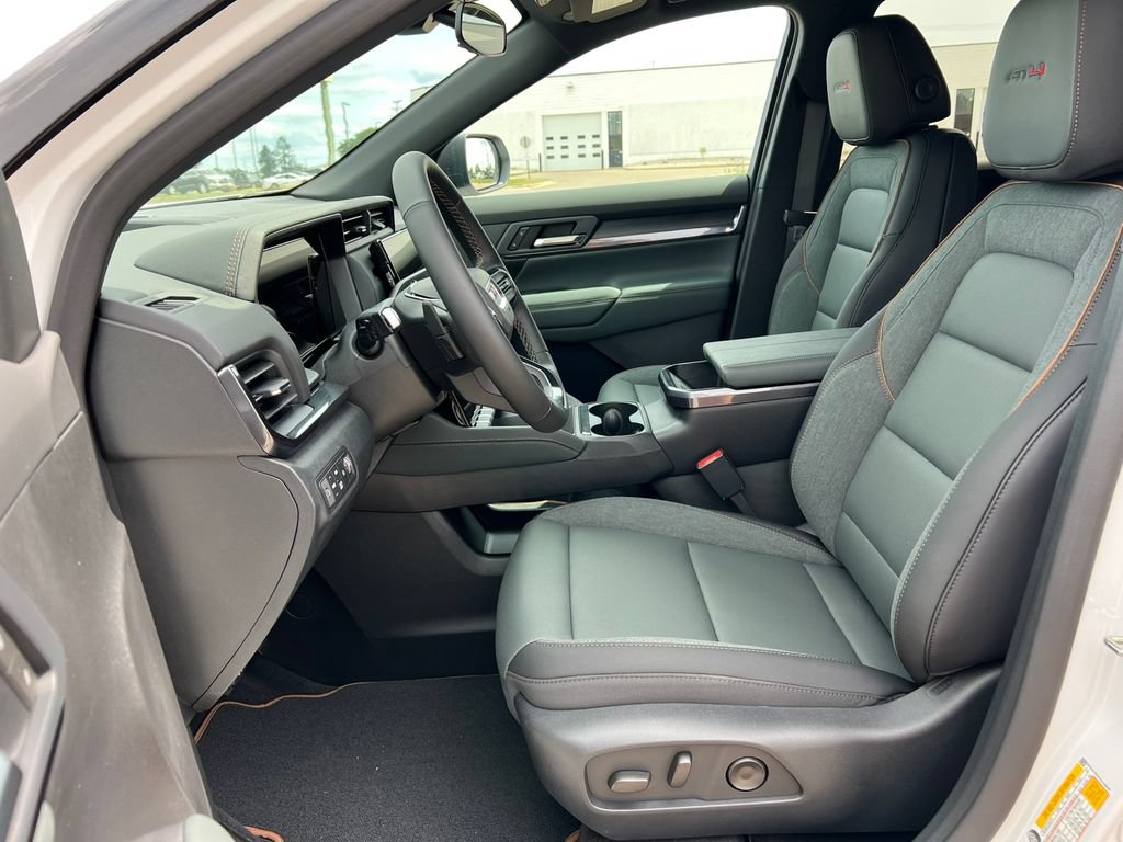 New 2027 GMC Terrain AT4 AWD/4WD image 4