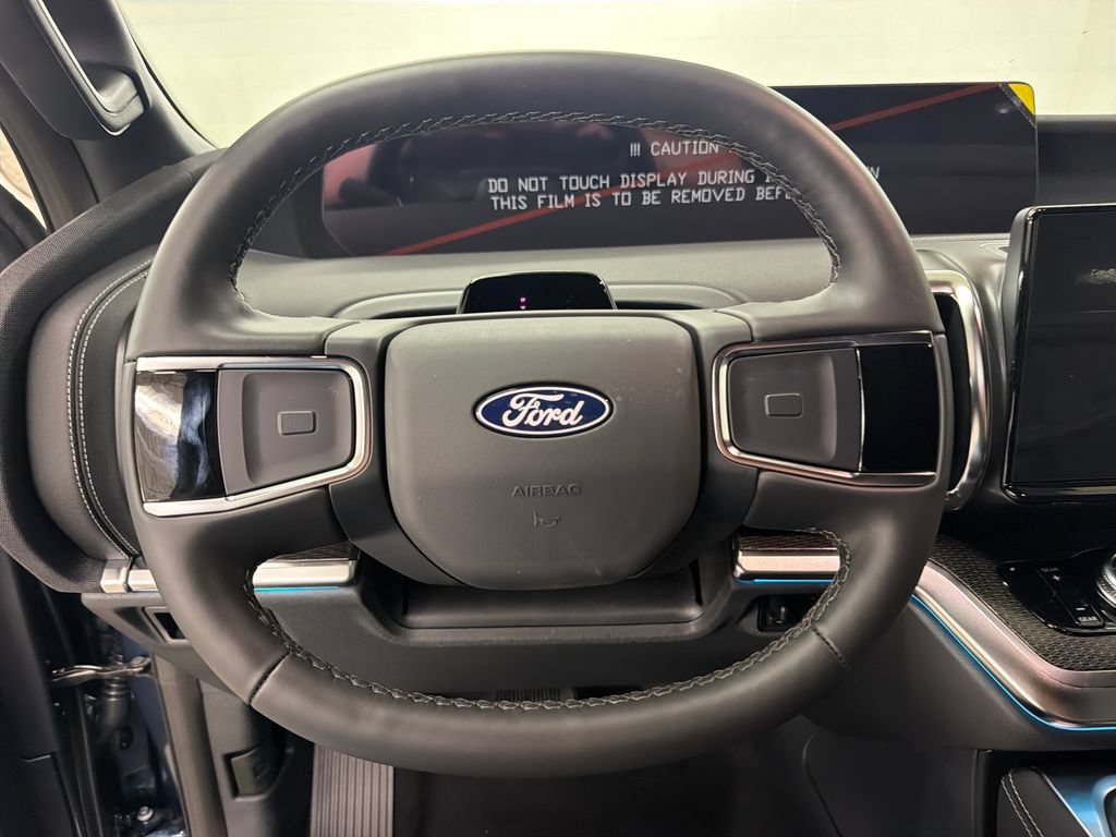 New 2027 Ford Expedition Platinum w/ Stealth Appearance Package RWD image 17