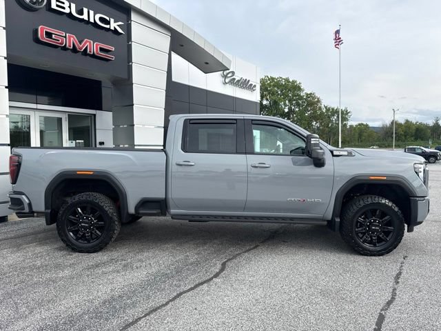 Used 2025 GMC Sierra 2500 AT4 w/ AT4 Premium Plus Package AWD/4WD image 8