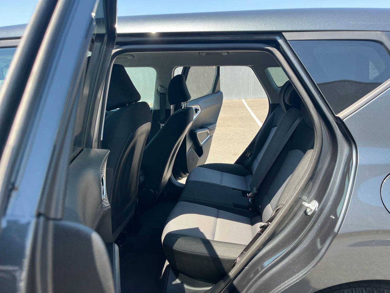 Used 2025 Kia Soul LX w/ LX Technology Package FWD image 23