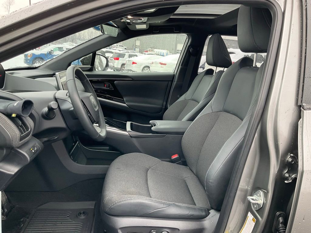 Used 2024 Toyota bZ4X XLE w/ Weather Package image 13