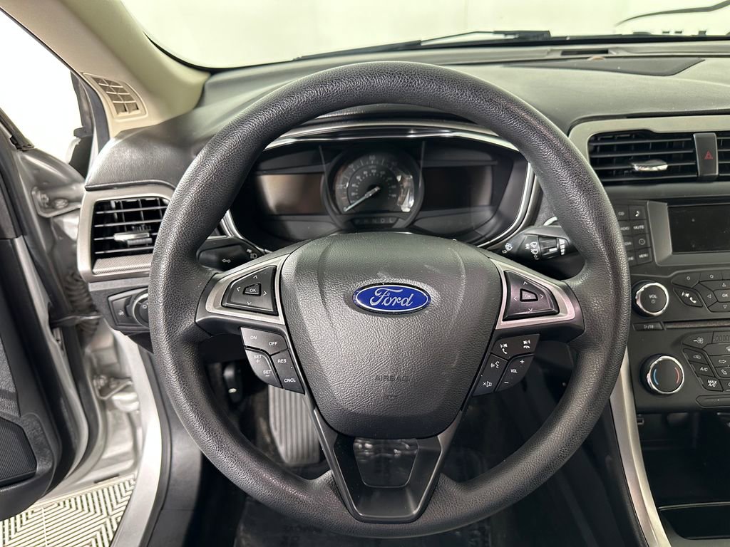 Used 2018 Ford Fusion S FWD image 20