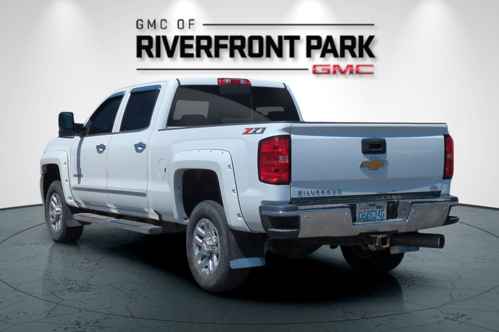 Used 2018 Chevrolet Silverado 2500 LTZ w/ Duramax Plus Package AWD/4WD image 5