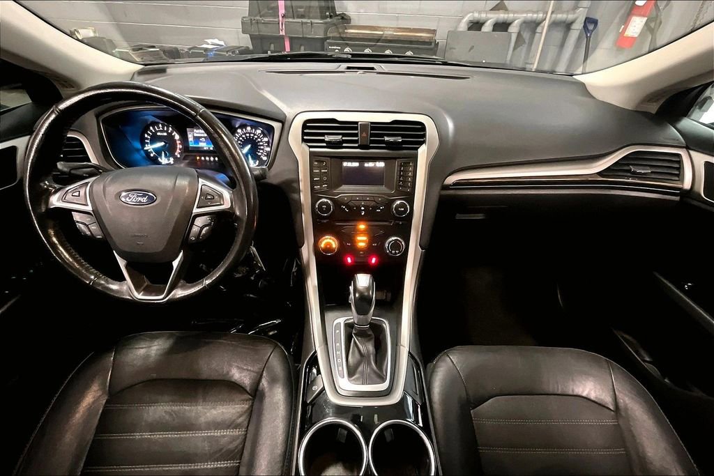 Used 2013 Ford Fusion SE image 15