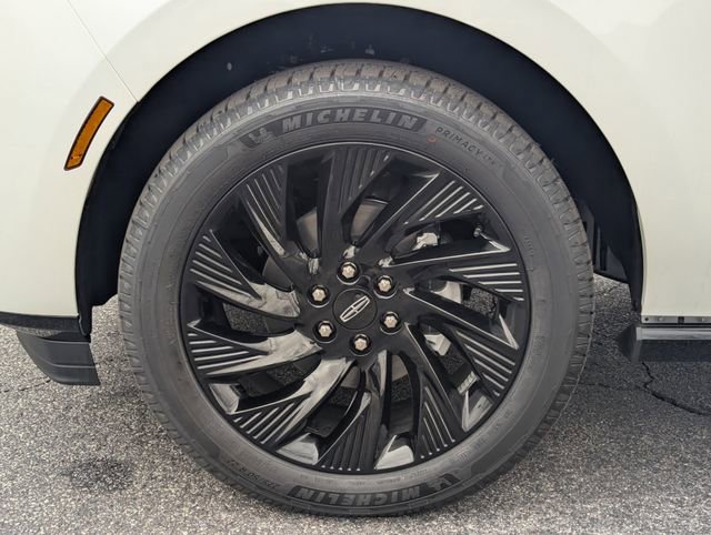 New 2026 Lincoln Navigator Reserve w/ Jet Appearance Package image 10