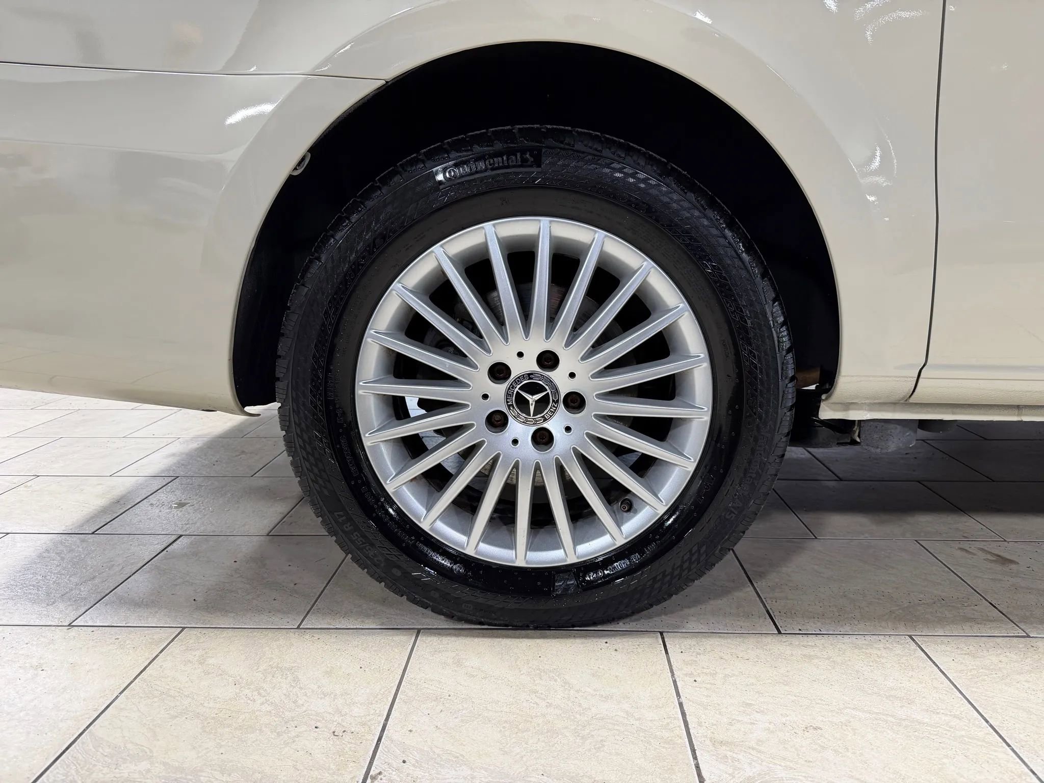 Used 2019 Mercedes-Benz Metris Passenger image 37