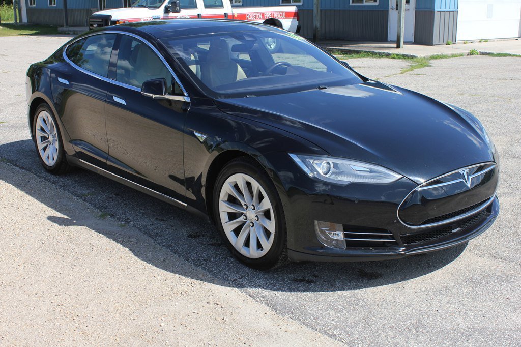 Used 2016 Tesla Model S P90D AWD/4WD image 4