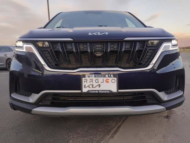 Used 2023 Kia Carnival LX w/ Paint Protection Package image 5