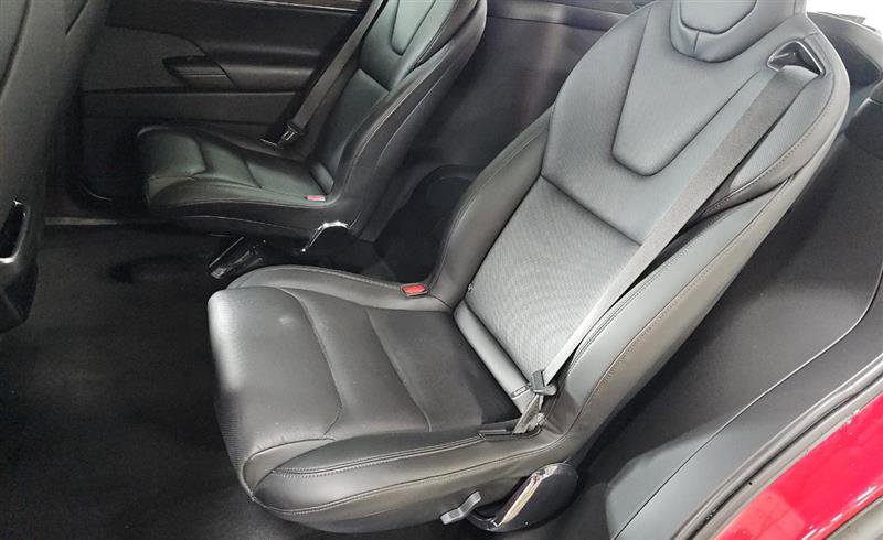 Used 2022 Tesla Model X image 3