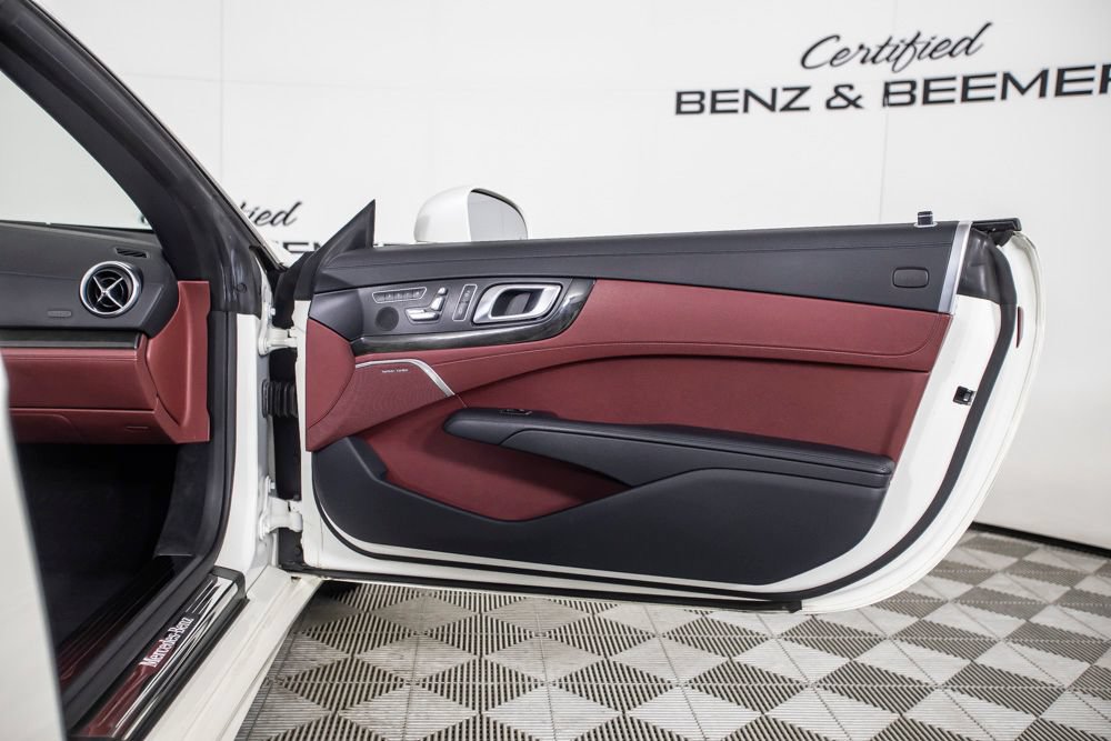 Used 2016 Mercedes-Benz SL 400 image 17
