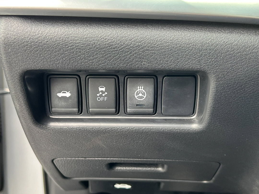 Used 2017 Nissan Maxima SR image 15