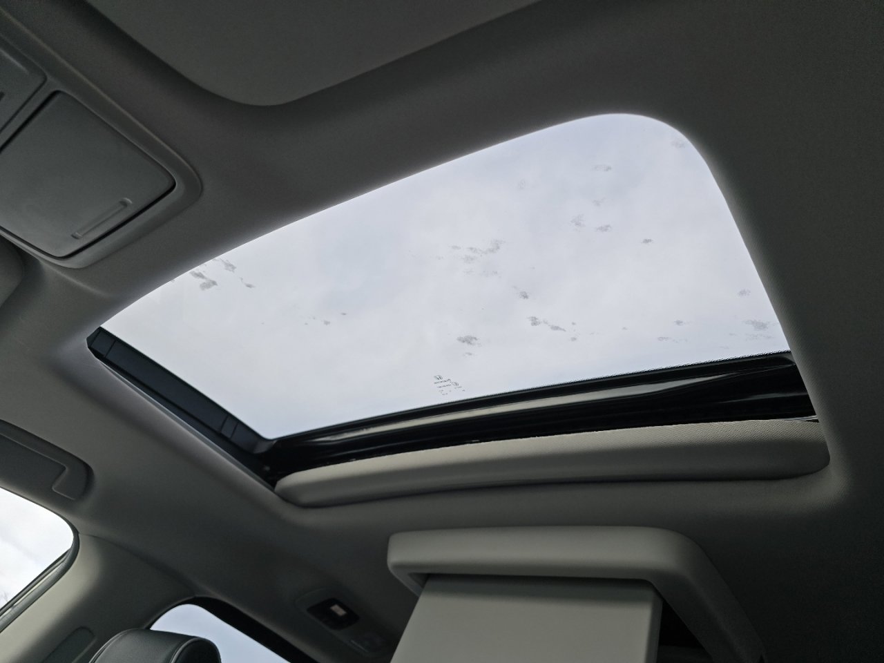 New 2026 Honda Odyssey Touring image 3