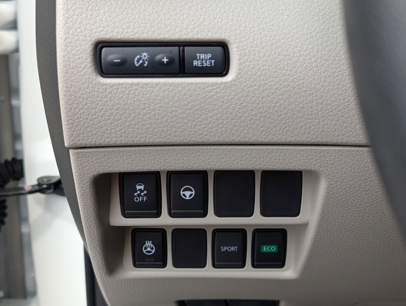 Certified 2022 Nissan Rogue Sport SL FWD image 34