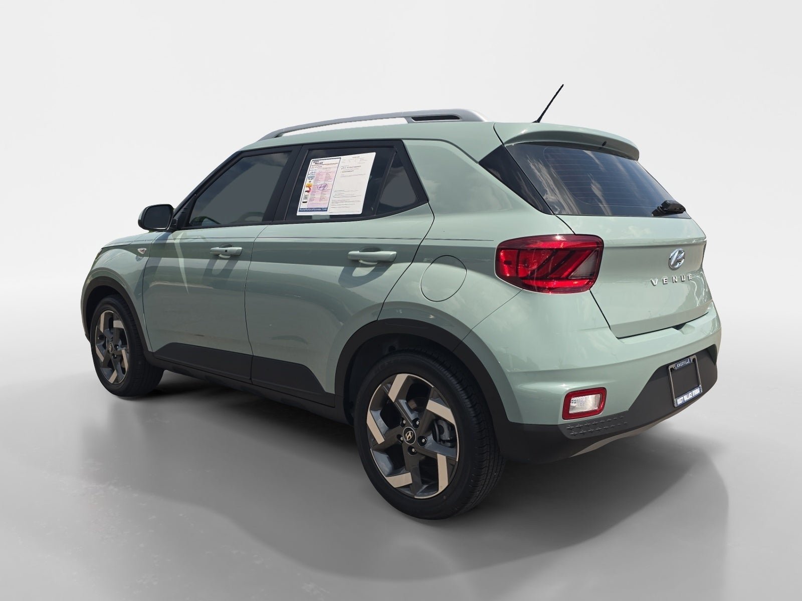 Used 2026 Hyundai Venue SEL FWD image 5