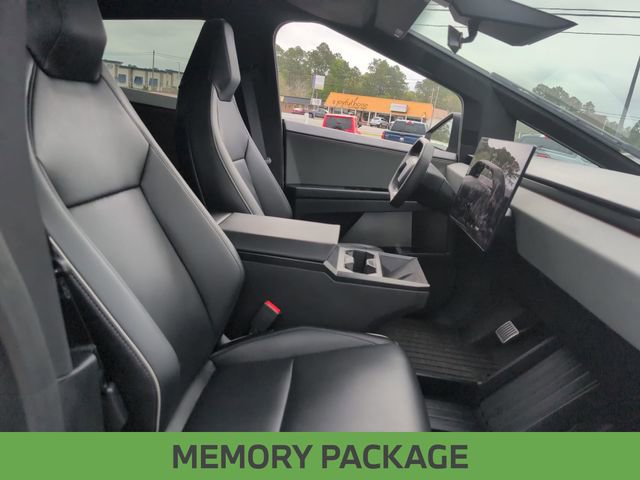 Used 2024 Tesla Cybertruck AWD Crew Cab image 25