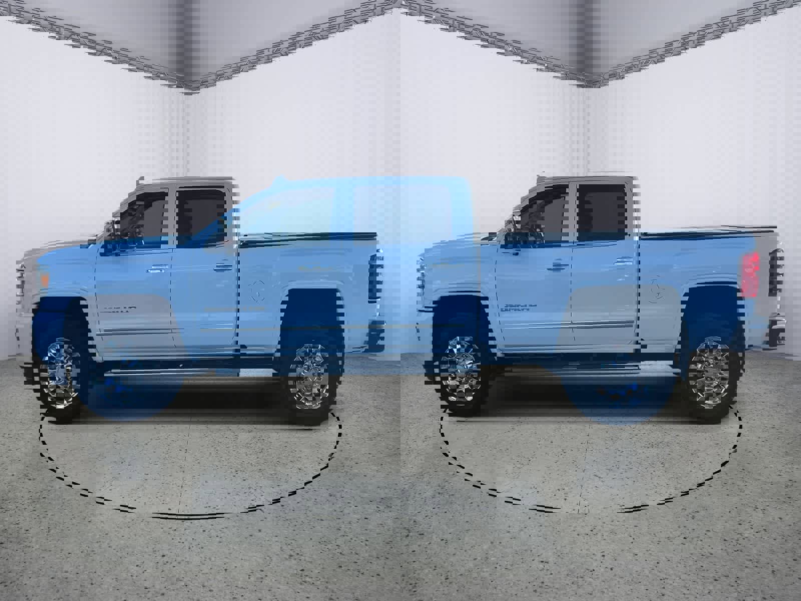 Used 2017 GMC Sierra 2500 Denali w/ Suspension Package, Off-Road image 5