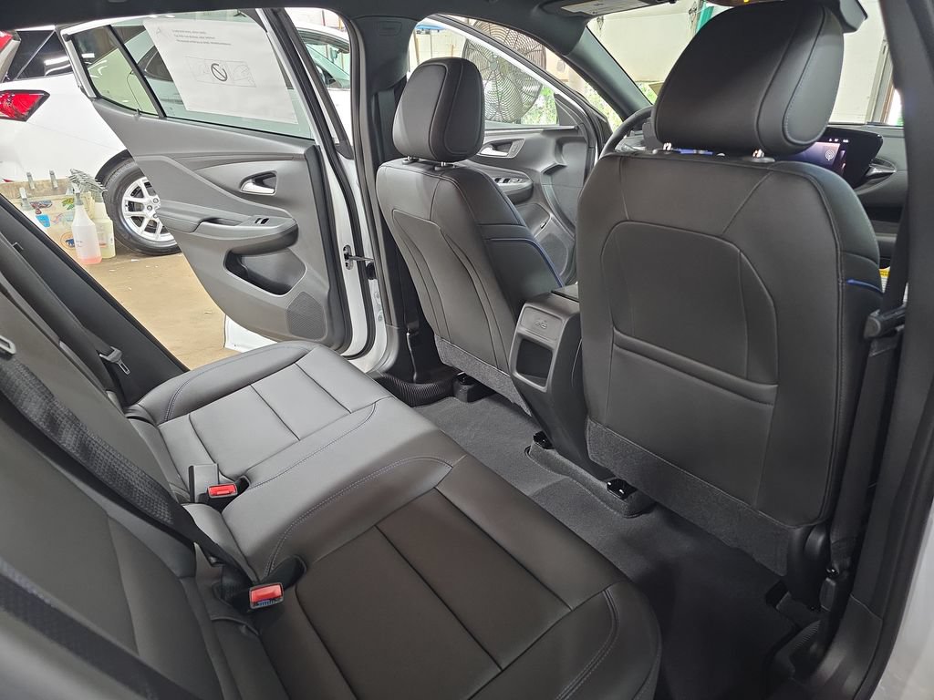New 2026 Buick Envista Sport Touring w/ Convenience I Package FWD image 11