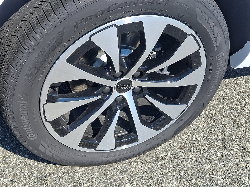 New 2026 Audi Q3 quattro 2.0T AWD/4WD image 8