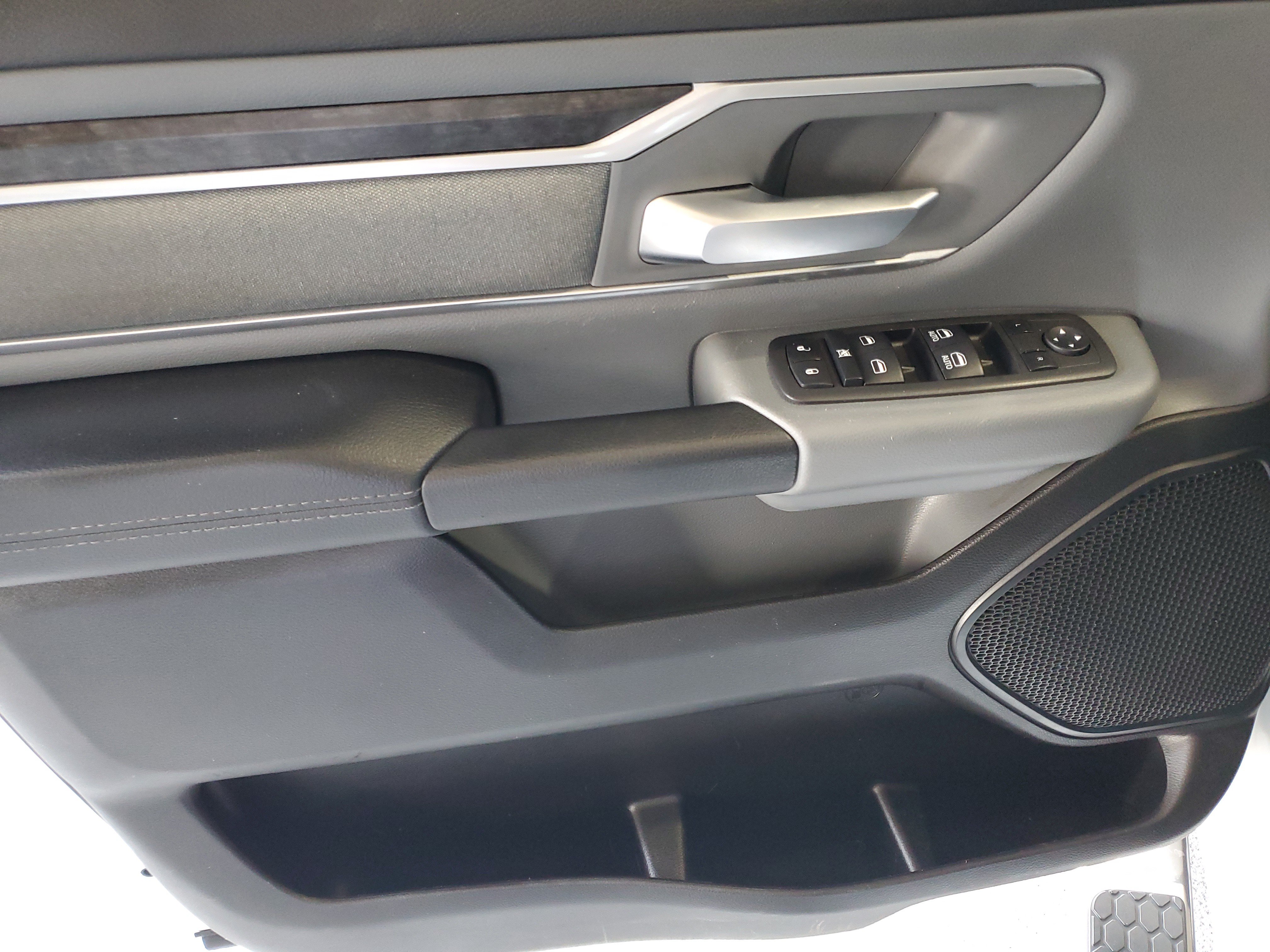 Certified 2022 RAM 1500 Big Horn RWD image 13