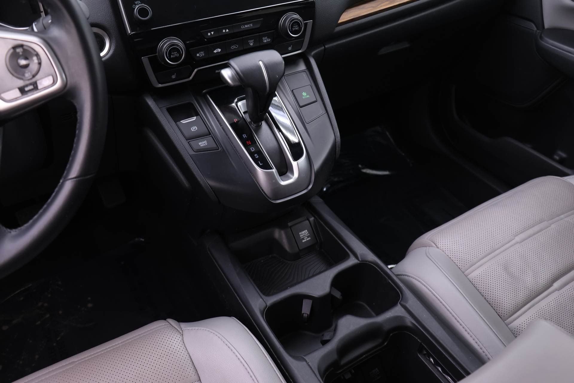 Used 2017 Honda CR-V Touring image 12