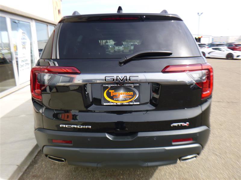 Used 2022 GMC Acadia AT4 w/ Technology Package AWD/4WD image 25