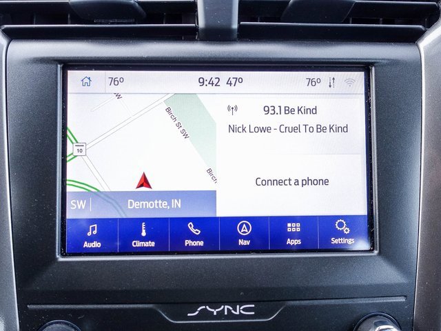 Used 2020 Ford Fusion SE image 16