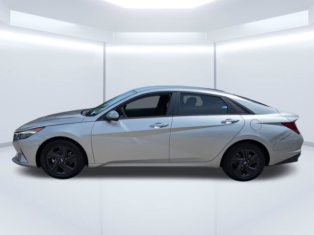 Used 2021 Hyundai Elantra SEL FWD image 7