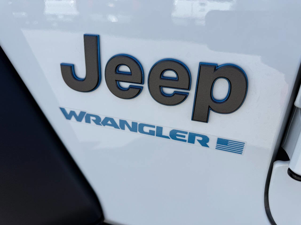 Used 2025 Jeep Wrangler Unlimited Sport S 4xe image 9