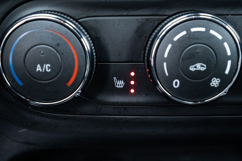 Used 2024 Chevrolet Trax RS w/ Sunroof Package image 28