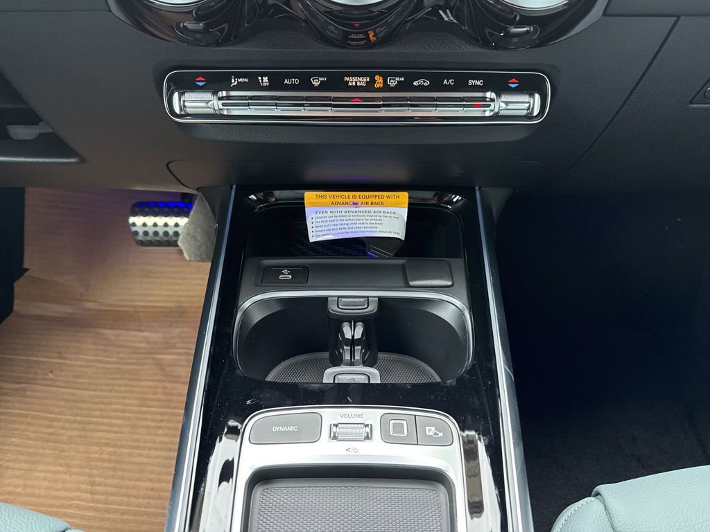 New 2026 Mercedes-Benz GLB 250 4MATIC image 25