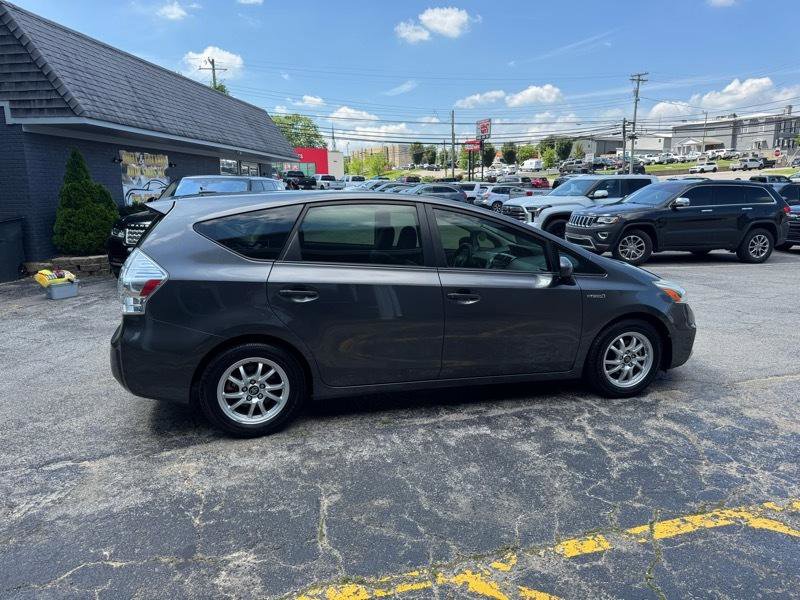 Used 2014 Toyota Prius V Three FWD image 4