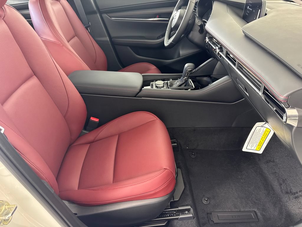 New 2026 MAZDA MAZDA3 Carbon AWD/4WD image 13