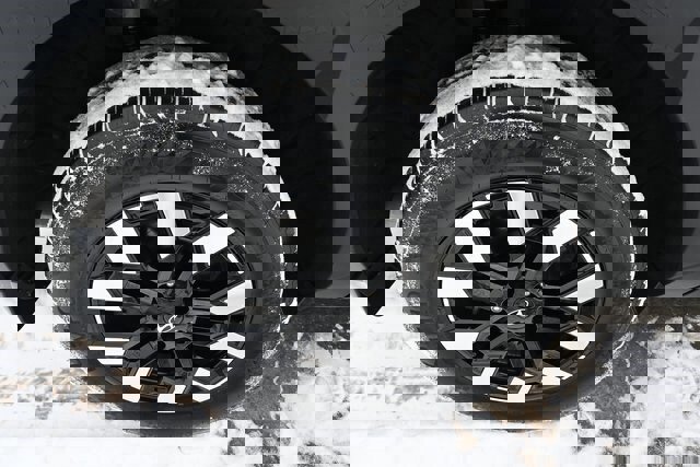 Used 2025 Hyundai Santa Cruz SEL image 12