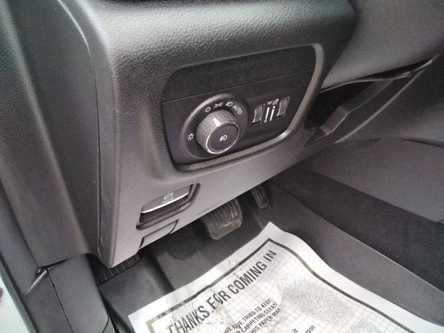 Used 2023 Jeep Grand Cherokee L Limited w/ Black Appearance Package AWD/4WD image 29