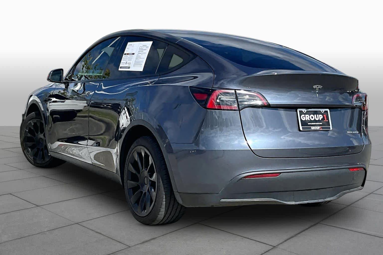 Used 2023 Tesla Model Y Long Range AWD/4WD image 10