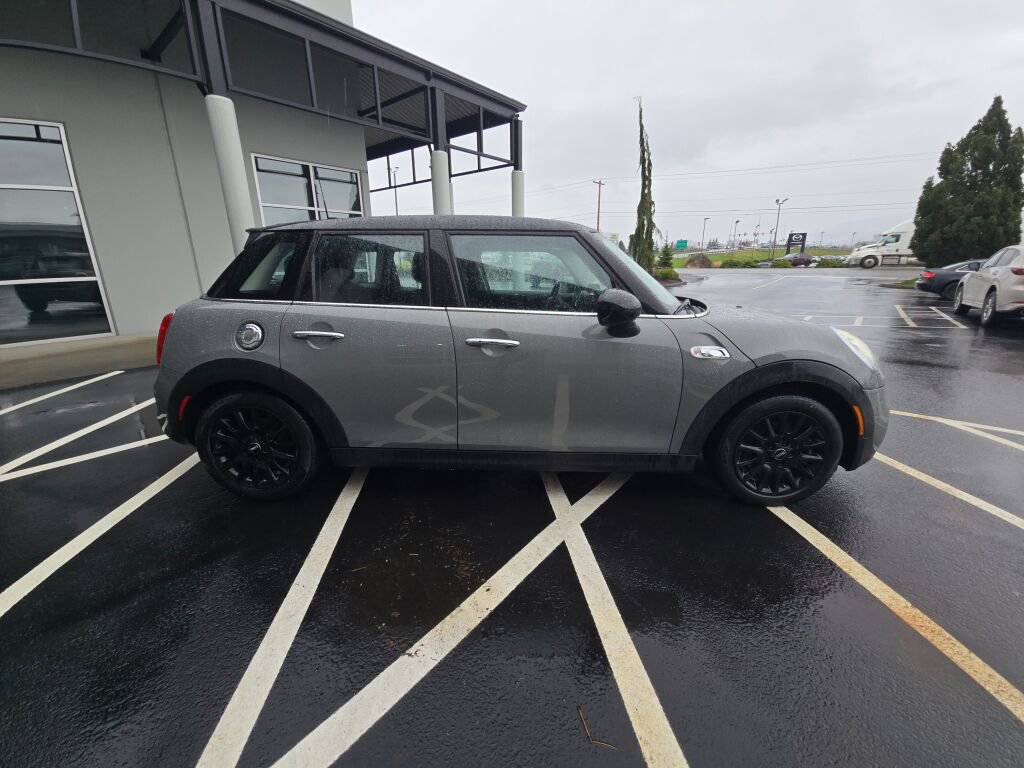 Used 2016 MINI Cooper S image 4