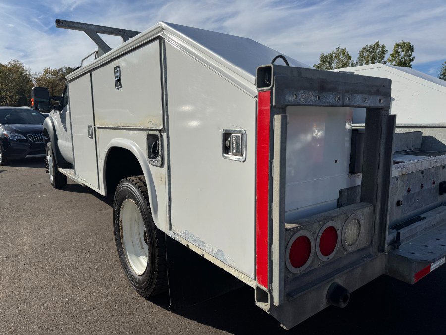 Used 2014 Ford F550 4x4 Regular Cab Super Duty image 11