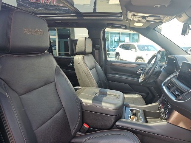 Used 2023 Chevrolet Suburban High Country AWD/4WD image 44