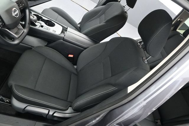 Used 2026 Nissan Rogue S FWD image 10