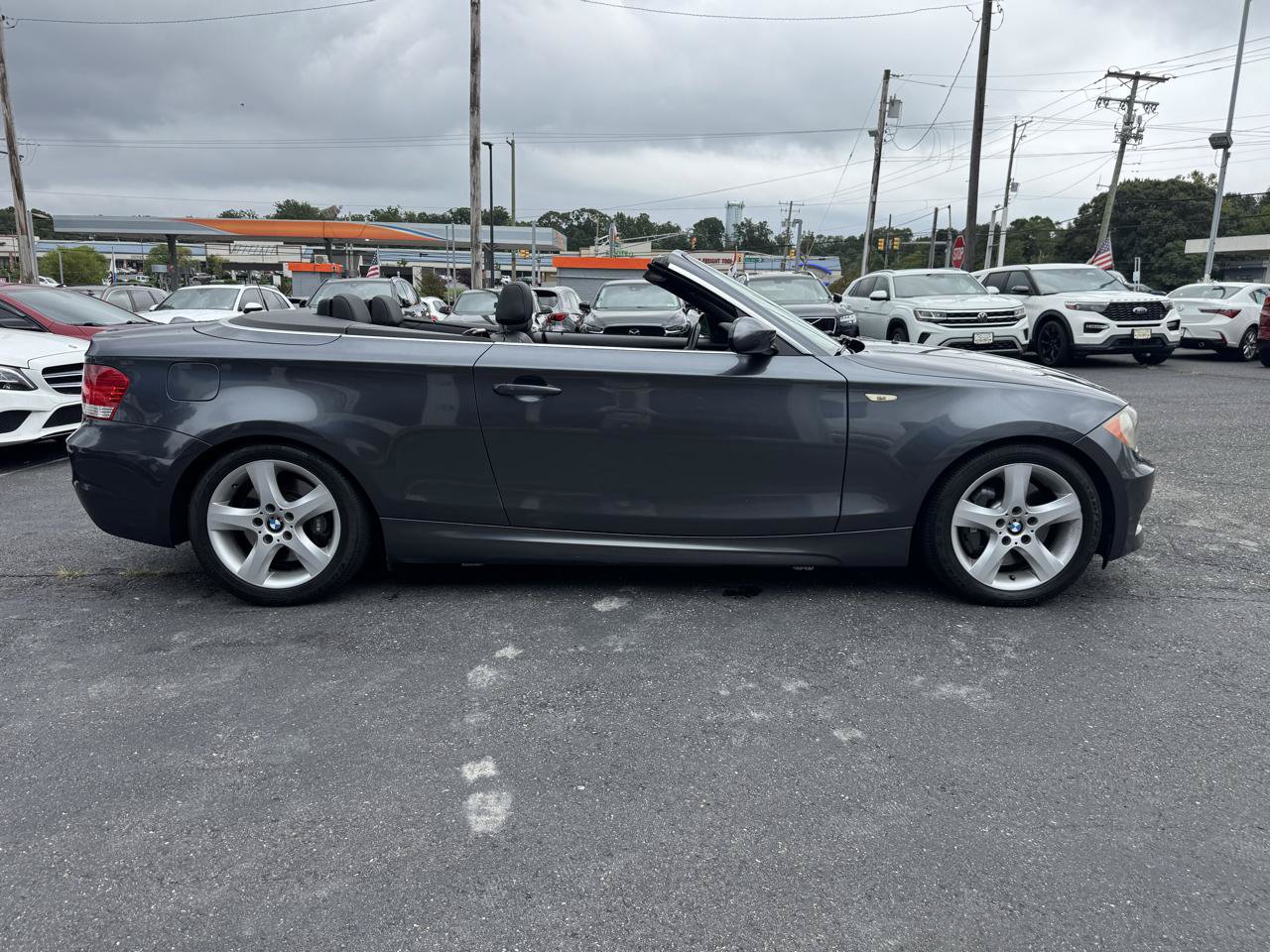 Used 2008 BMW 135i Convertible RWD image 4