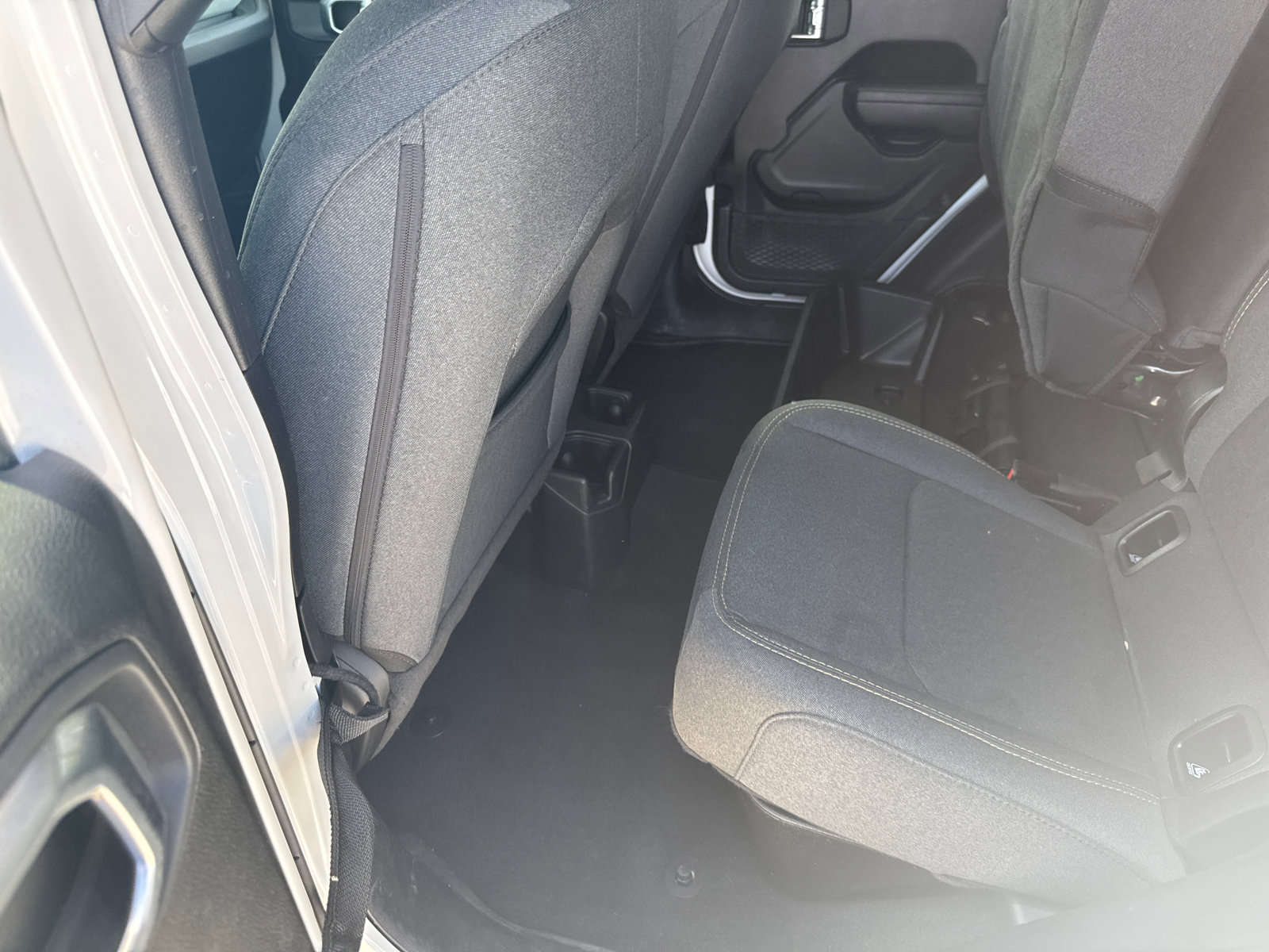 Used 2024 Jeep Gladiator Sport image 19