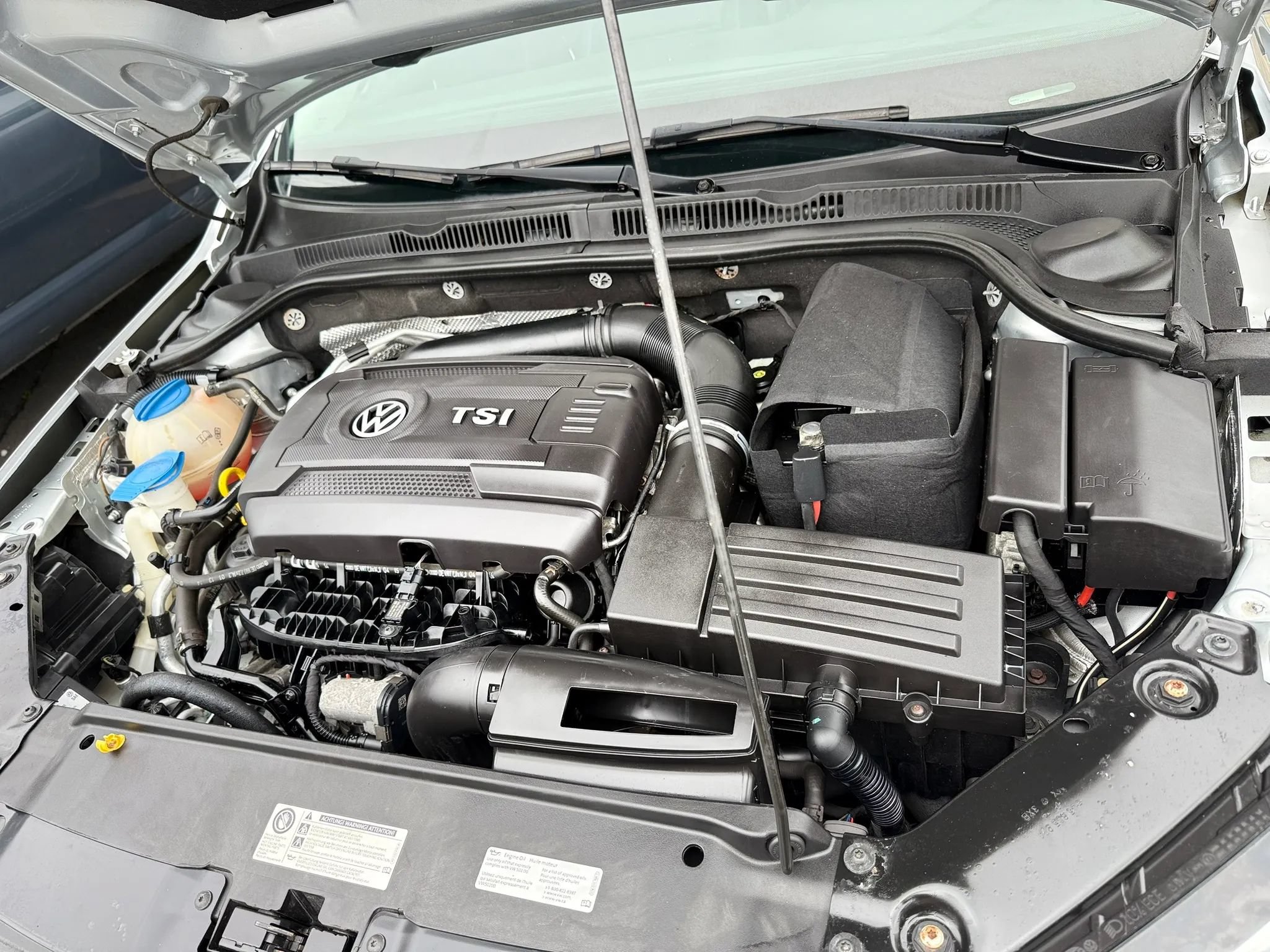 Used 2014 Volkswagen Jetta SE FWD image 35