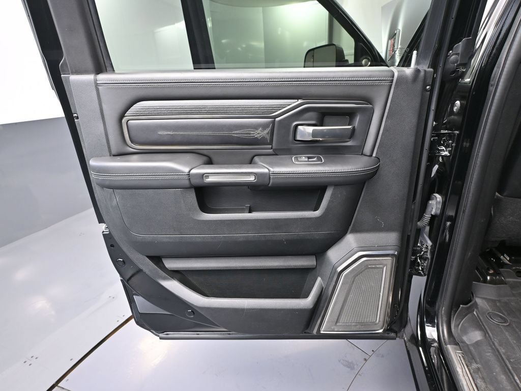 Used 2021 RAM 2500 Limited AWD/4WD image 43