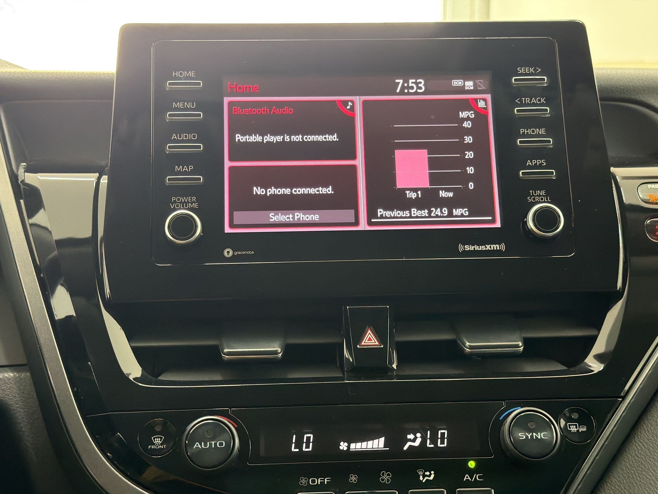 Used 2023 Toyota Camry SE FWD image 19