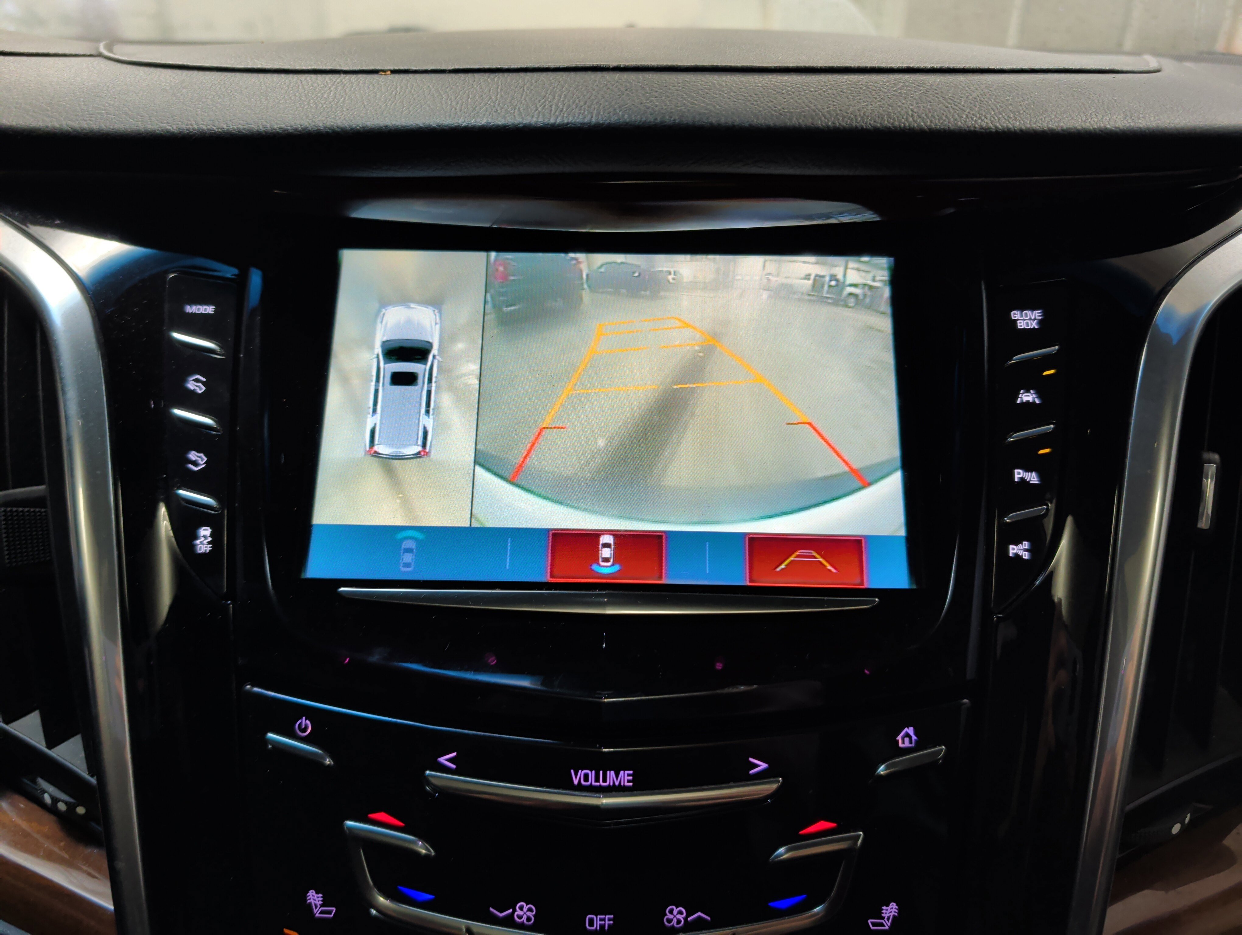 Used 2019 Cadillac Escalade ESV Premium Luxury image 14