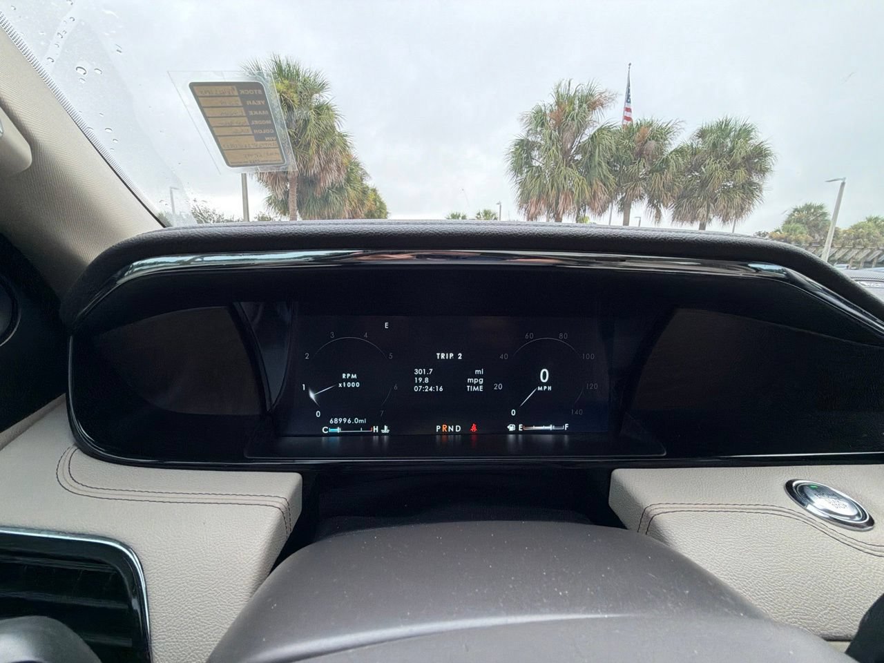 Used 2019 Lincoln Navigator Select w/ Technology Package RWD image 11