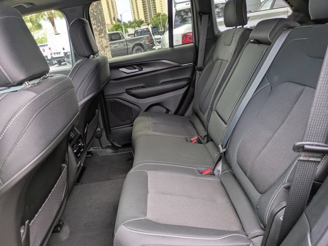 New 2026 Jeep Grand Cherokee Laredo X RWD image 8