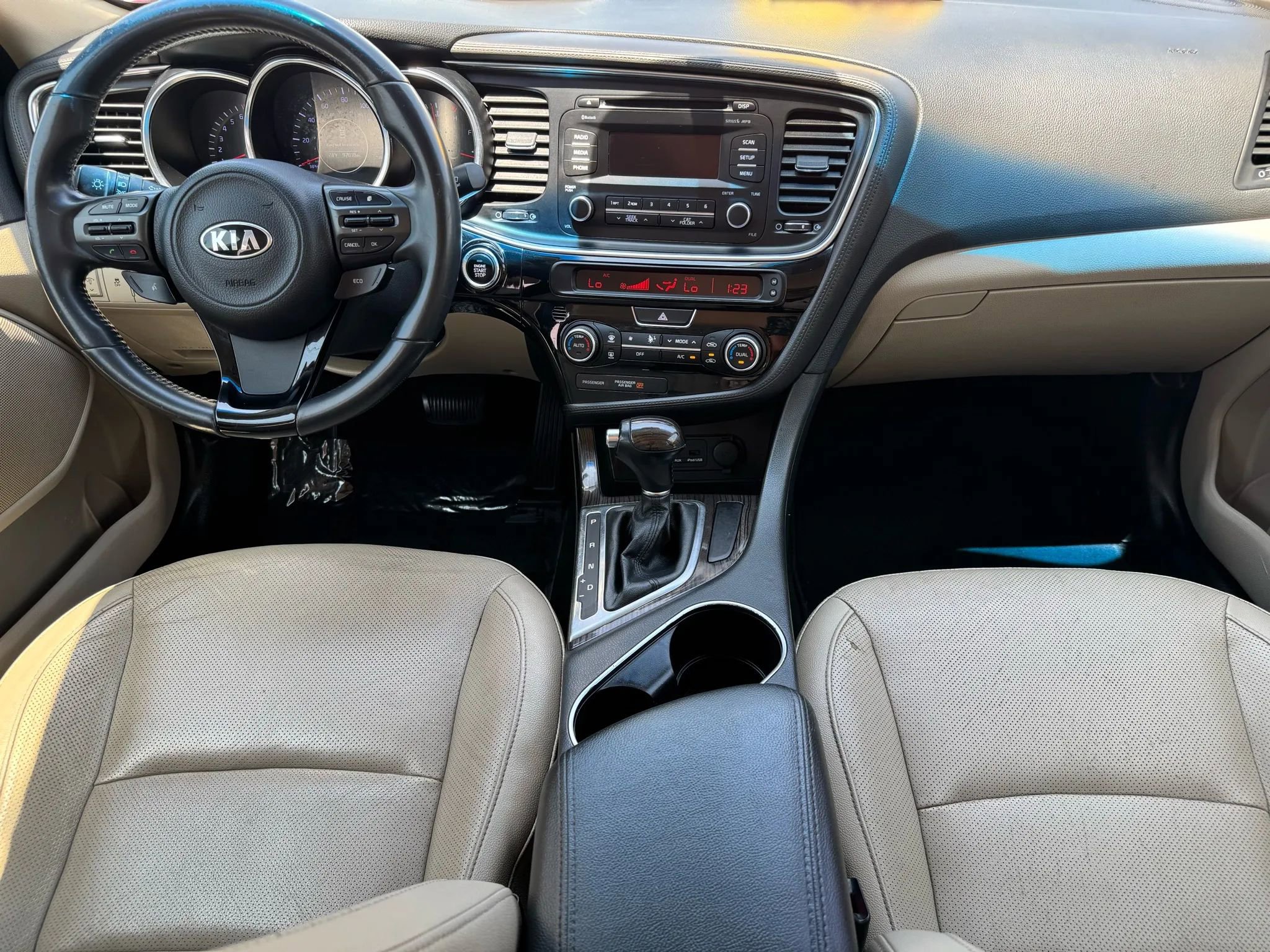 Used 2014 Kia Optima EX image 10