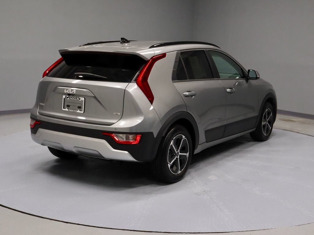 Used 2023 Kia Niro EX FWD image 12
