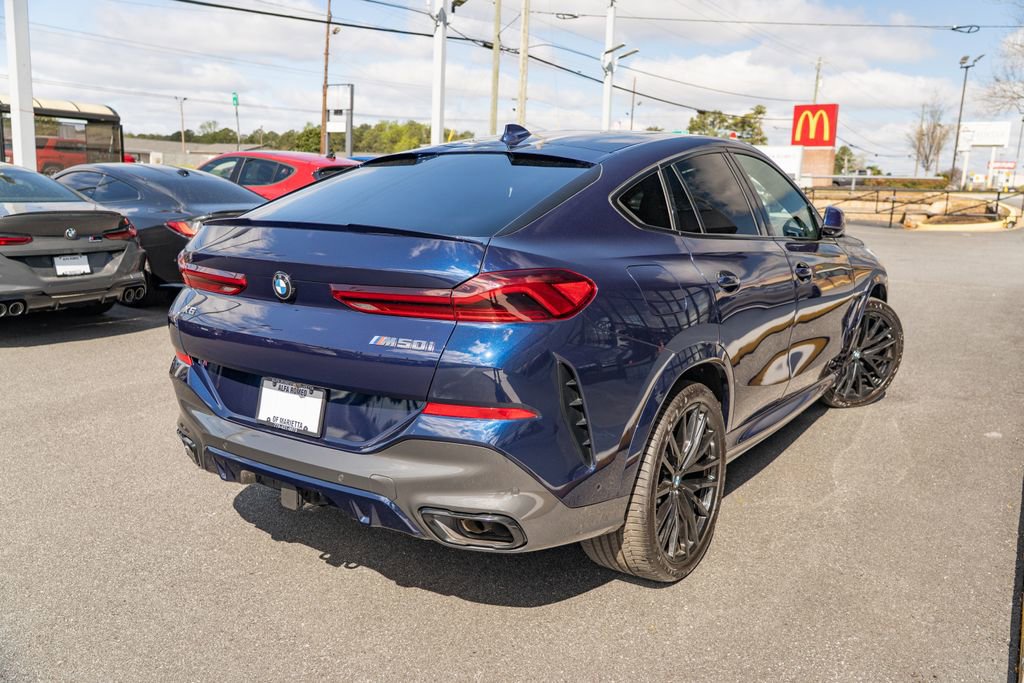 Used 2022 BMW X6 M50i w/ Executive Package image 9